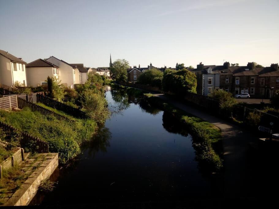 דירות לנקסטר The Staithe By The Canal. מראה חיצוני תמונה